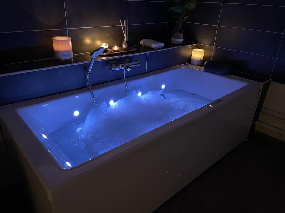 רטל Suites Mana - La Perle Des Isles , Superbe Maison Art Deco Avec Balneotherapie מראה חיצוני תמונה